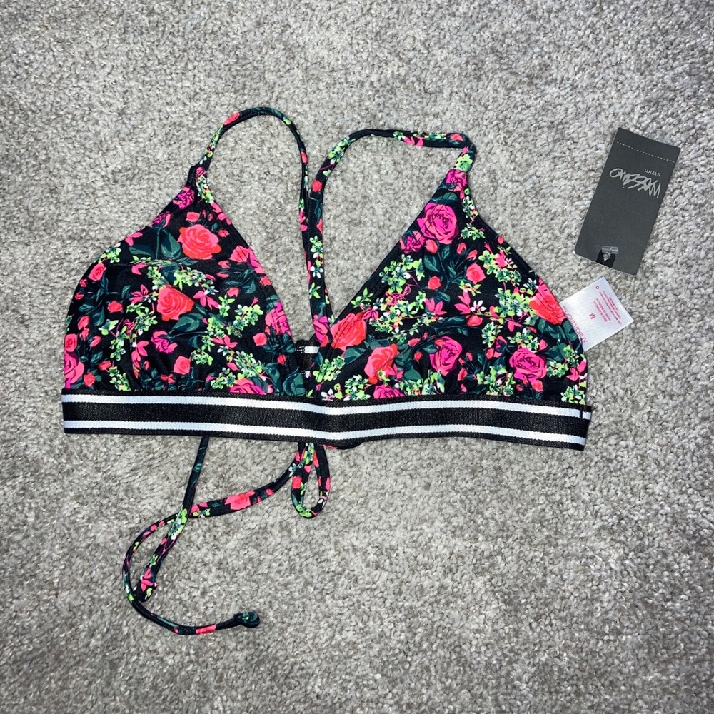 Xhilaration Target Coral Olive/Multi Bikini Top